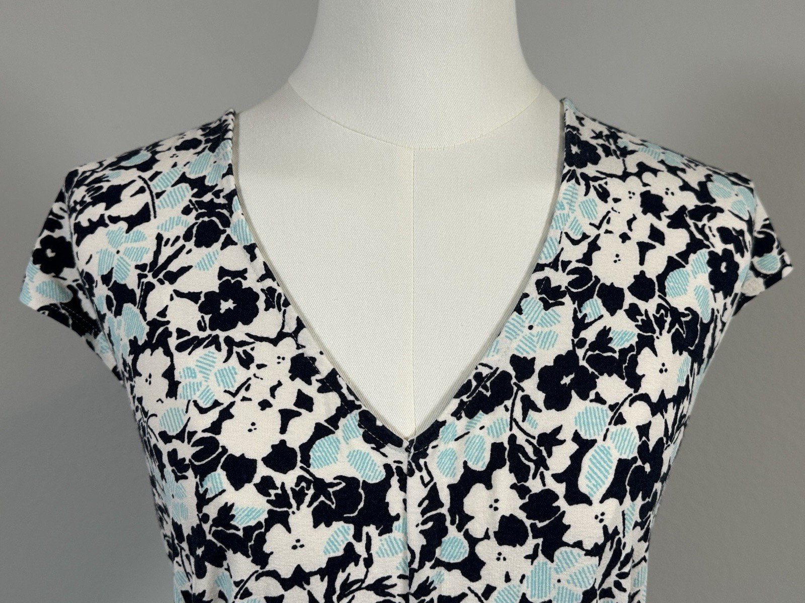 L.L.Bean Floral V-Neck Cap Sleeve A-Line Knit Dress Stretch Women’s L