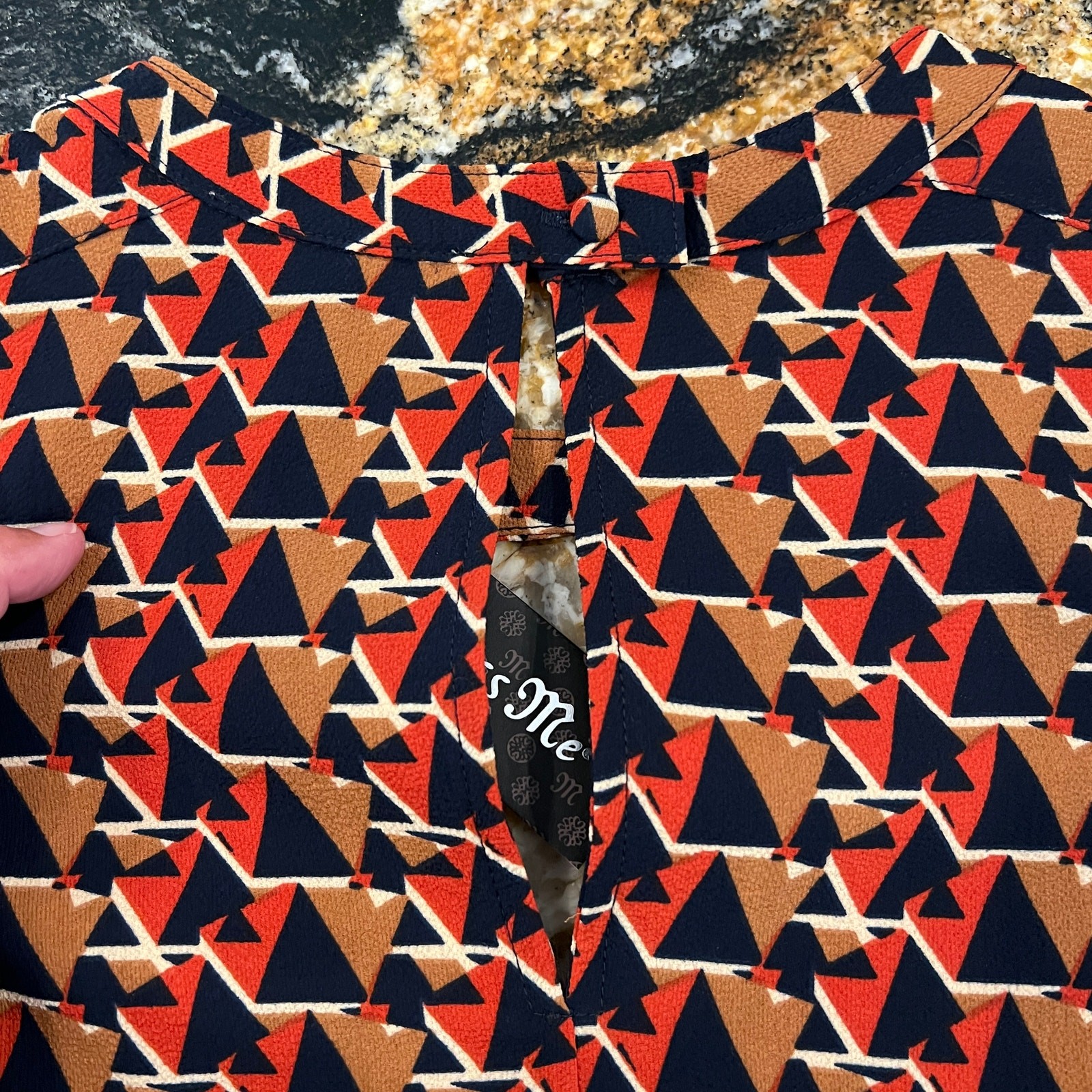 NWT Nordstrom’s Miss Me Tan, Navy, Orange/Red Geometric Print Shift Dress – S