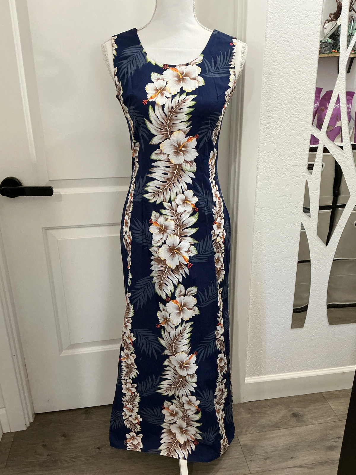 NWOT KY’s Hawaii Vintage Hawaiian Hibiscus Navy Blue Long Maxi Dress, Size Small