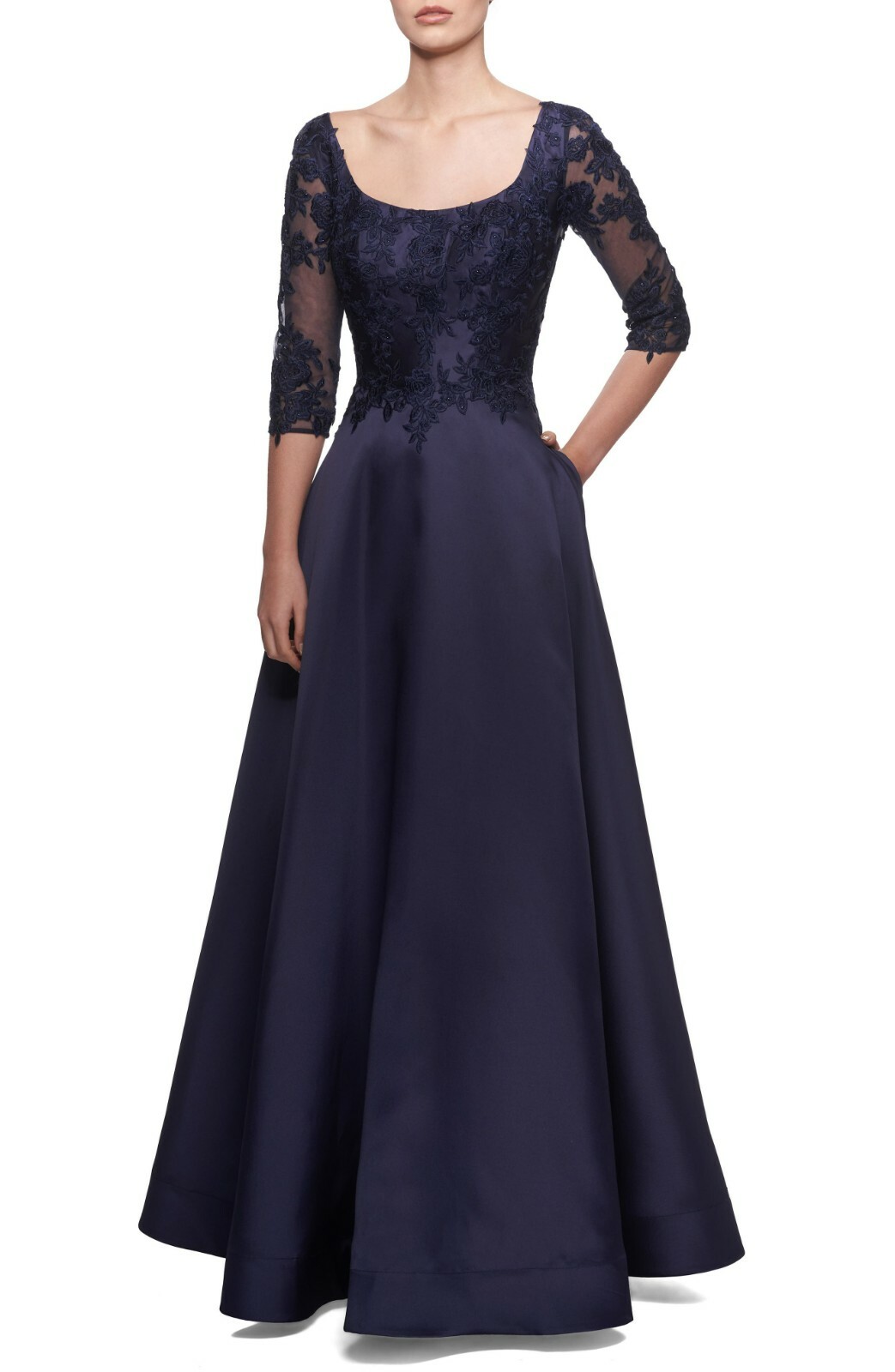 La Femme Lace & Mikado A-Line Gown, Size 8 12 (9/20) 18 in Navy