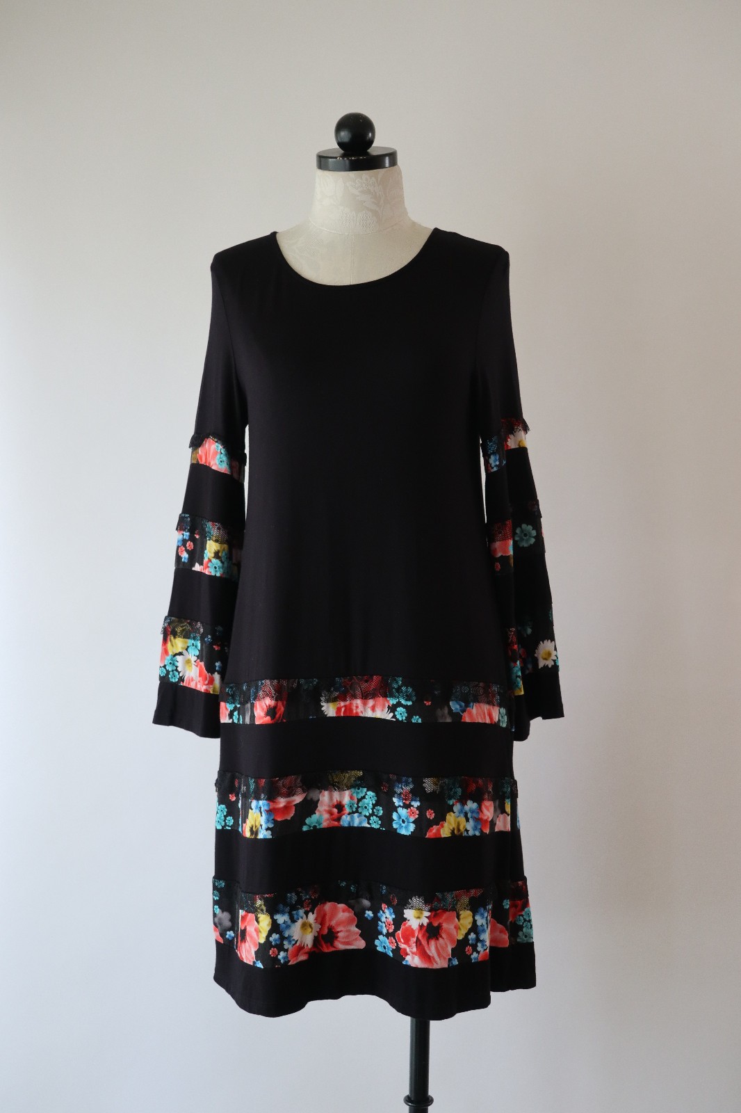 Desigual Black Jersey Colorful Floral Stripes Lace Ruffles Tshirt Dress Women L