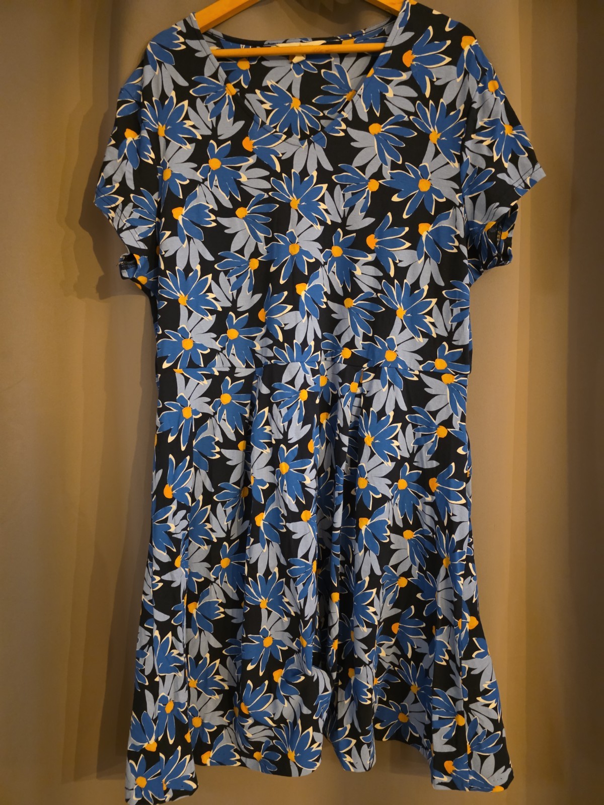 Lovely Seasalt Ladies tunic Blue and Yellow Floral Jersey Stretch dress size 20