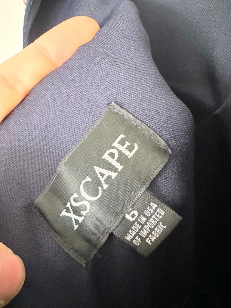 Xscape Beaded Ruffle Trumpet Hem Gown Navy Blue Mother of Bride Plunge Women’s 6