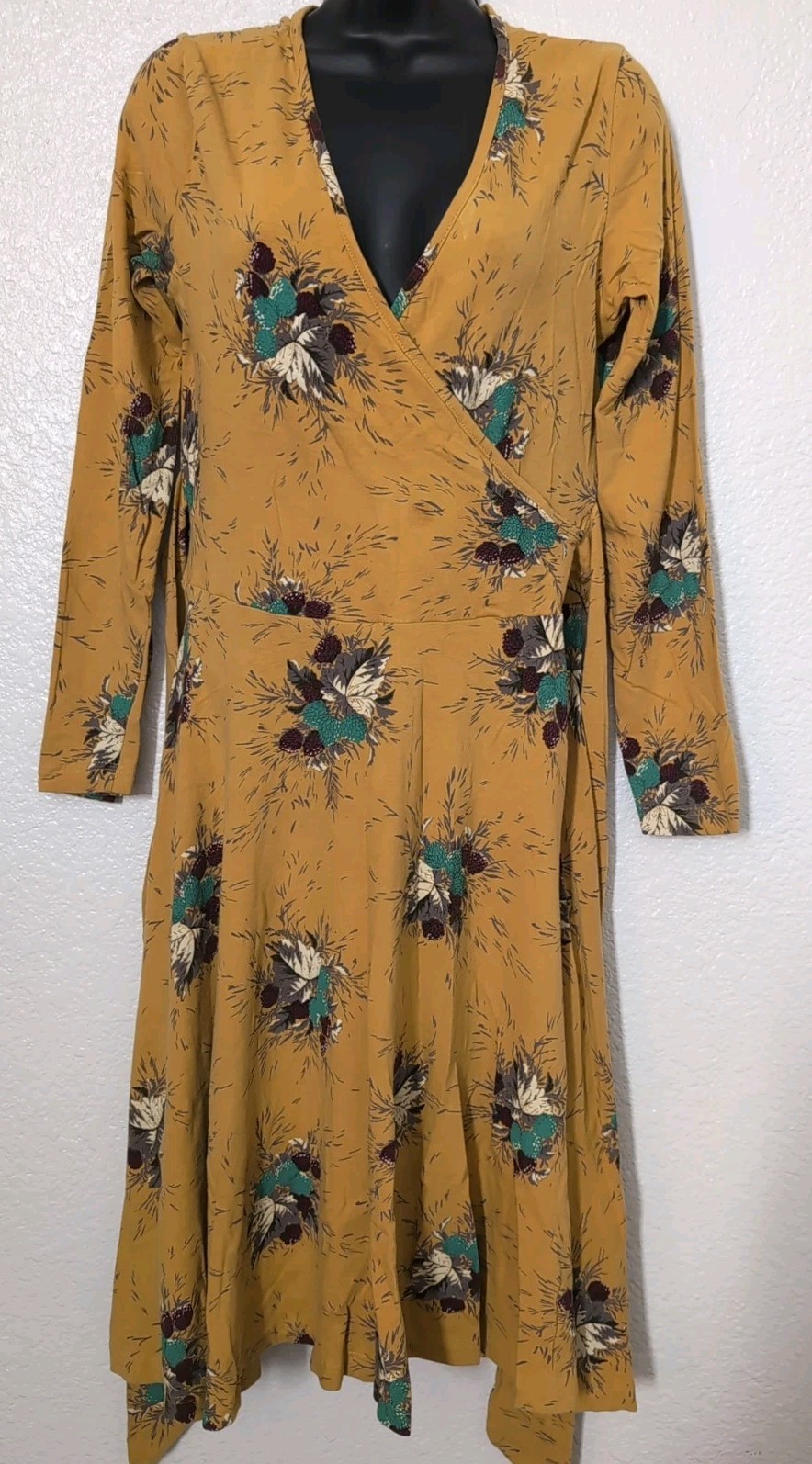 Effie’s Heart Gold Wrap Dress Long Sleeve Yellow Fall Autumn Medium