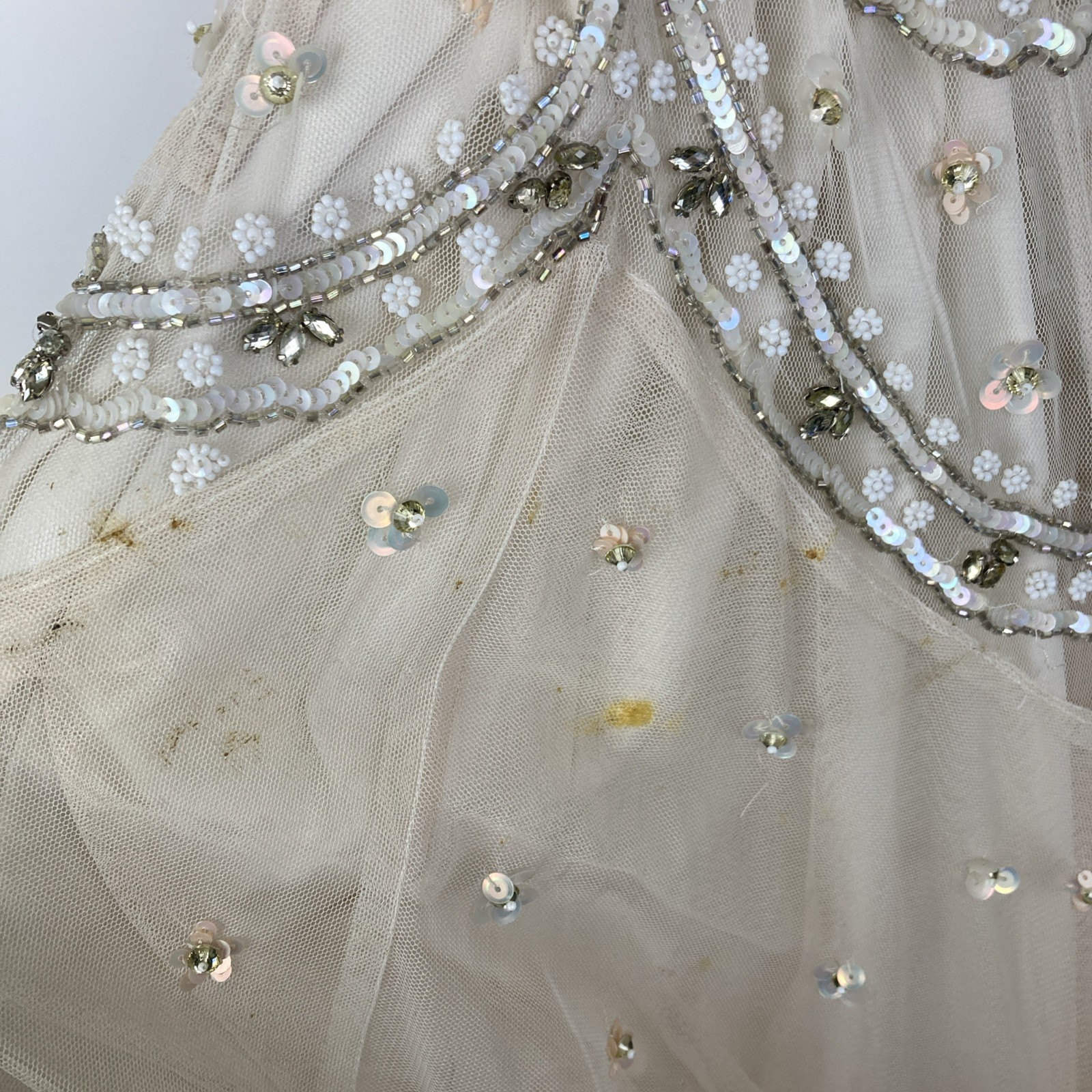 Needle & Thread Cate Beaded Sequin Wedding Dress Size 6 Tulle V Cut Gown Formal