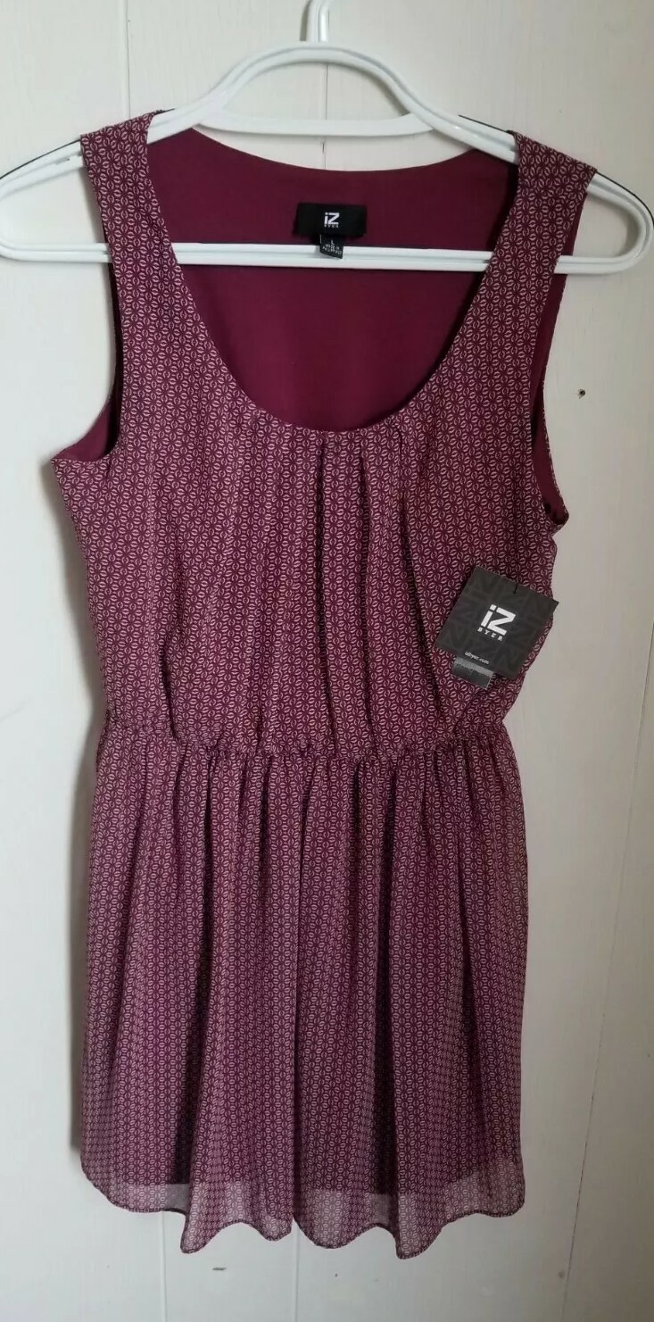 NEW ,SIZE LARGE IZ BYER DRESS. WINE COLORED POLYESTER.MID THIGH LENGTH.