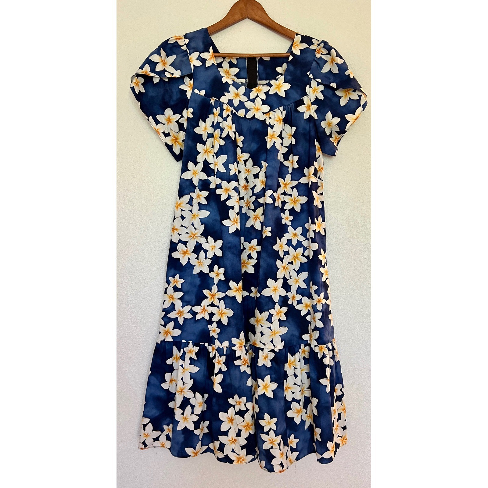 Aloha Mo’i Hawaii Muumuu Dress Blue White Plumeria Floral Cotton Tiered Small