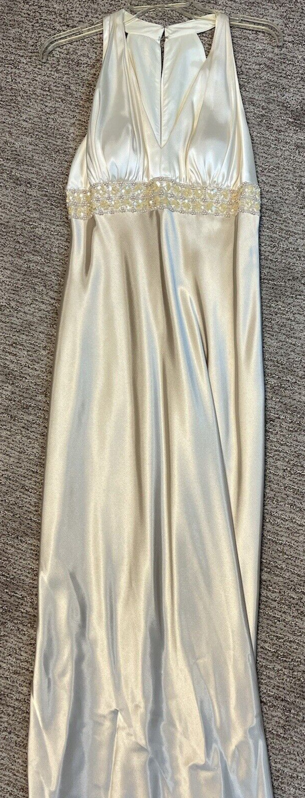 US BOTIQUE GOWN SIZE 10 GOLD