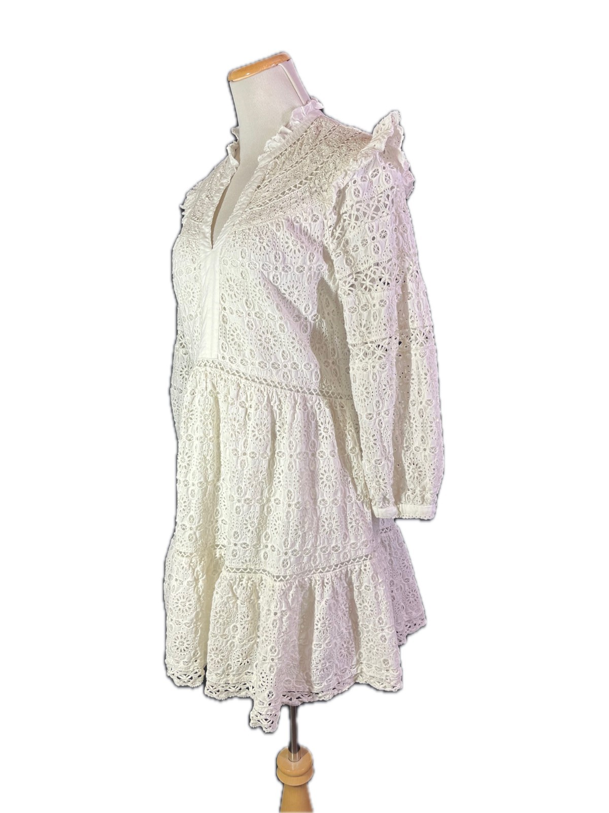 Vineyard Vines Size M White Ruffled Eyelet Lace Dress Long Sleeve Cotton