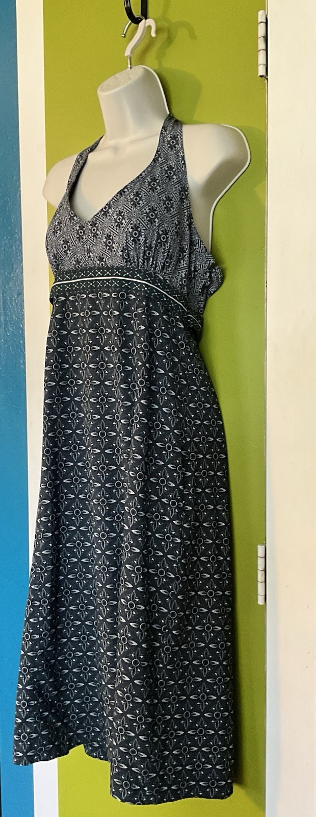 ATHLETA Gray Teal Pack Anywhere Quick Dry Halter Padded Smocked Sun Dress Sz M
