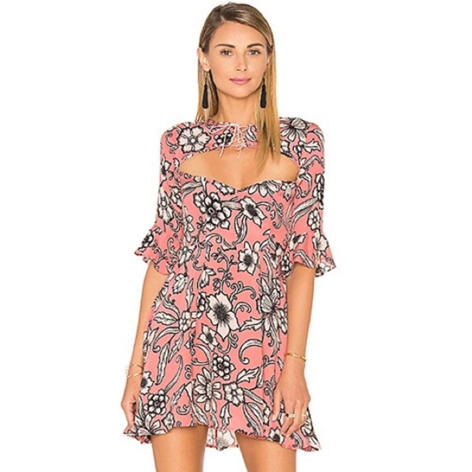 Ayla Laced Up Dress in Pink Floral