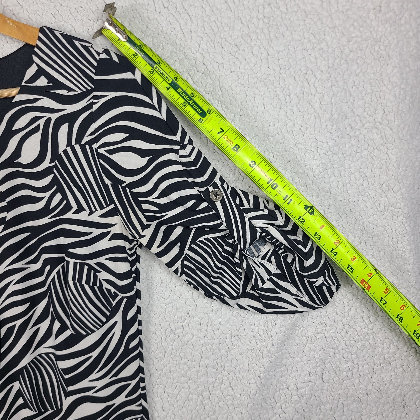 Laundry by Shelli Segal Zebra Shift Dress Geometric Tribal Blue Yellow Size 4