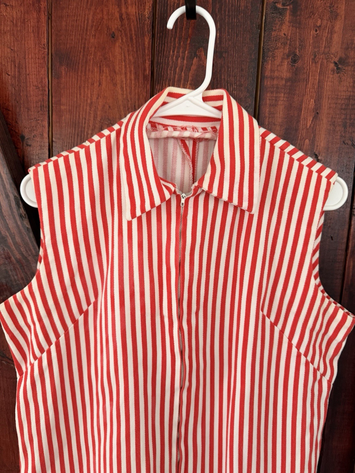 Vintage Women’s Romper Striped Sleeveless Zip Red White Unique Pin-up Retro