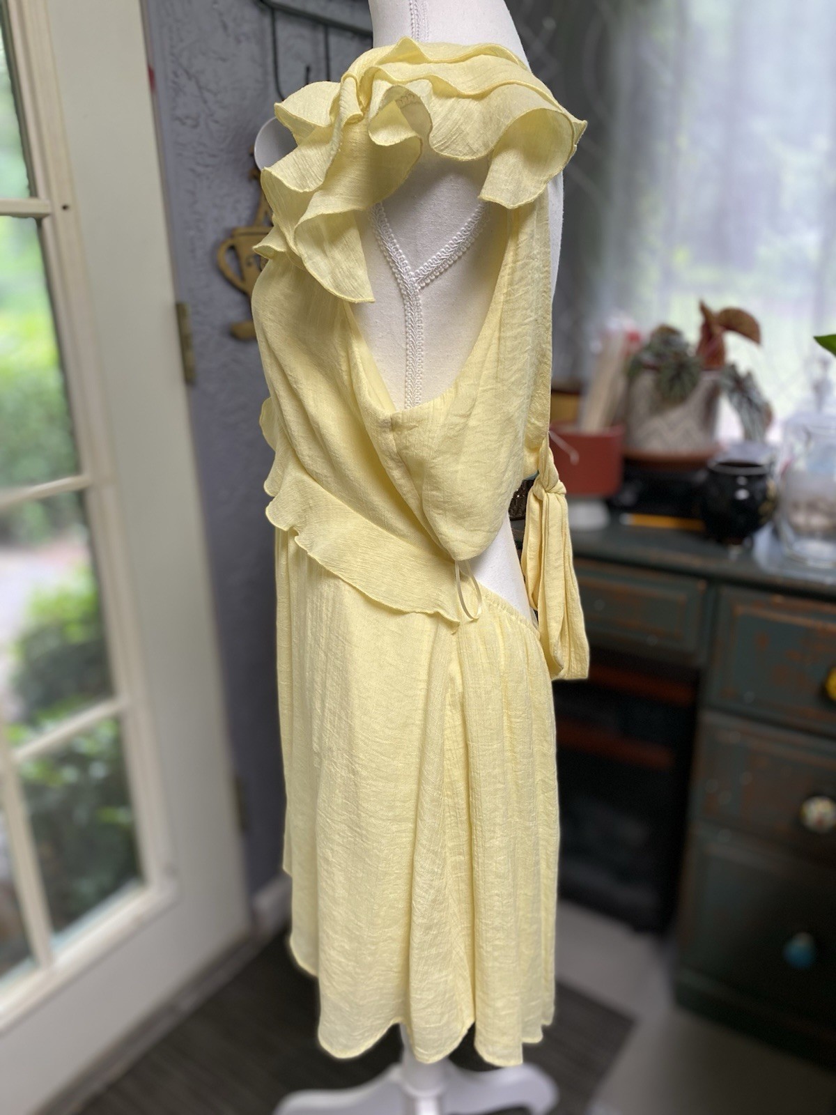 Mi Ami For Francesca’s Yellow Ruffle Sleeveless Mini Dress Size Large (k)