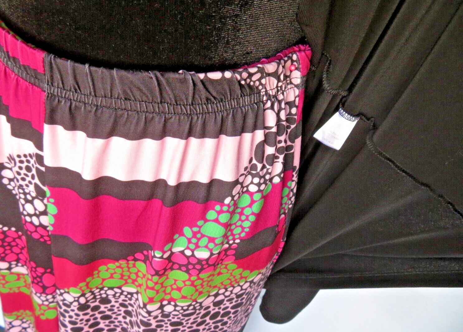LBISSE® Black Tunic With Retro Print Leggings Multi-Color Pinks Grays Size Large