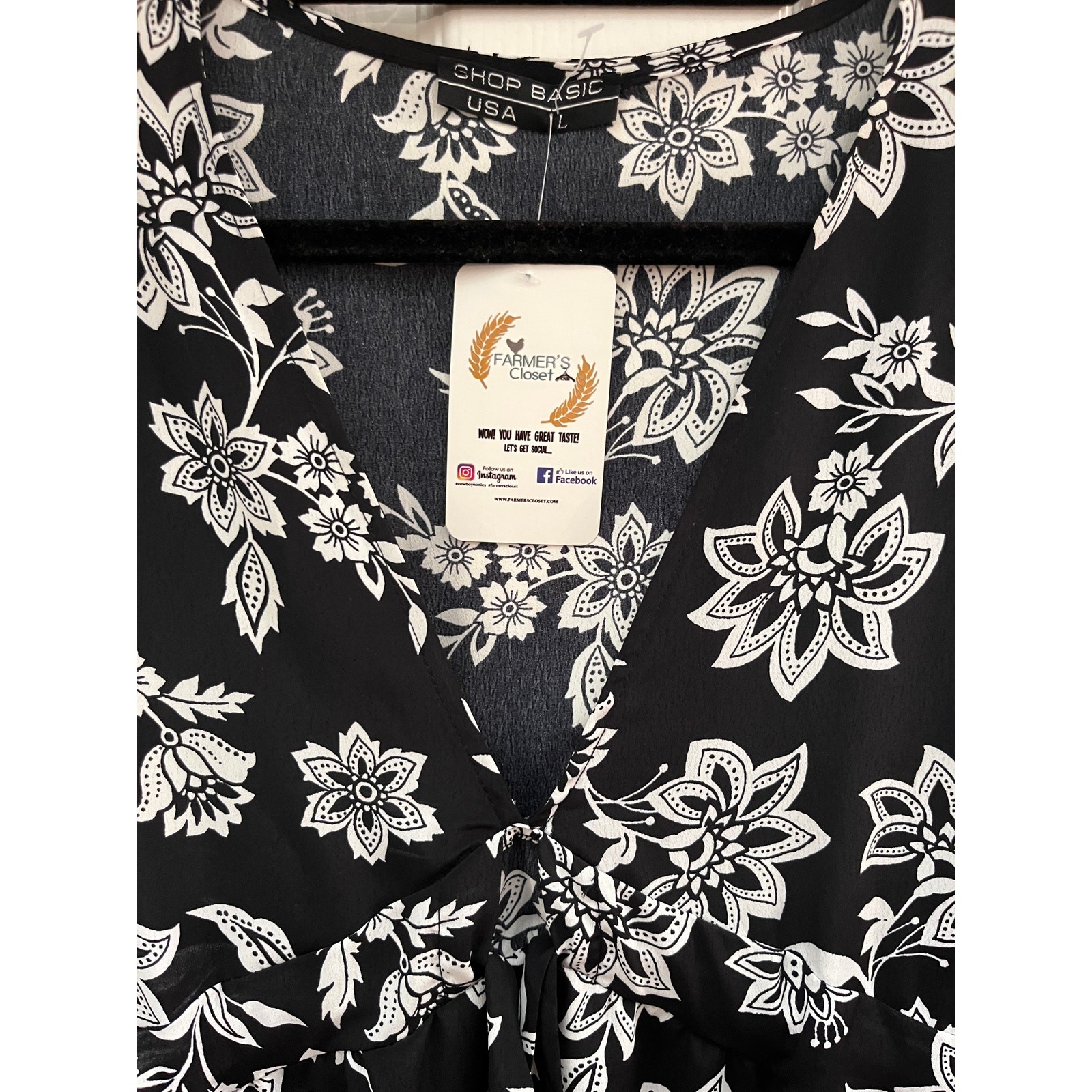 Shop Basic USA Floral V-Neck Maxi Dress – Women’s Large – NWOT