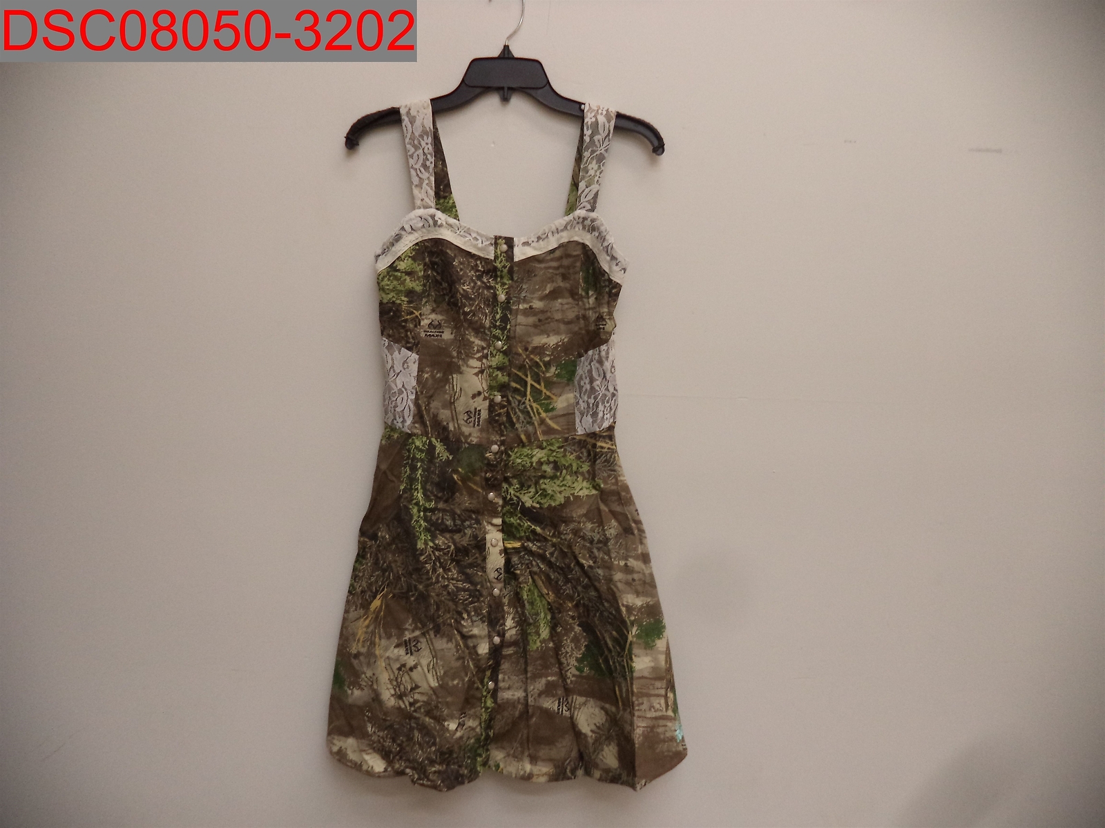 NWT – Real Tree Women’s Brown Camo Faith Overall Dress, Size M 888999093650