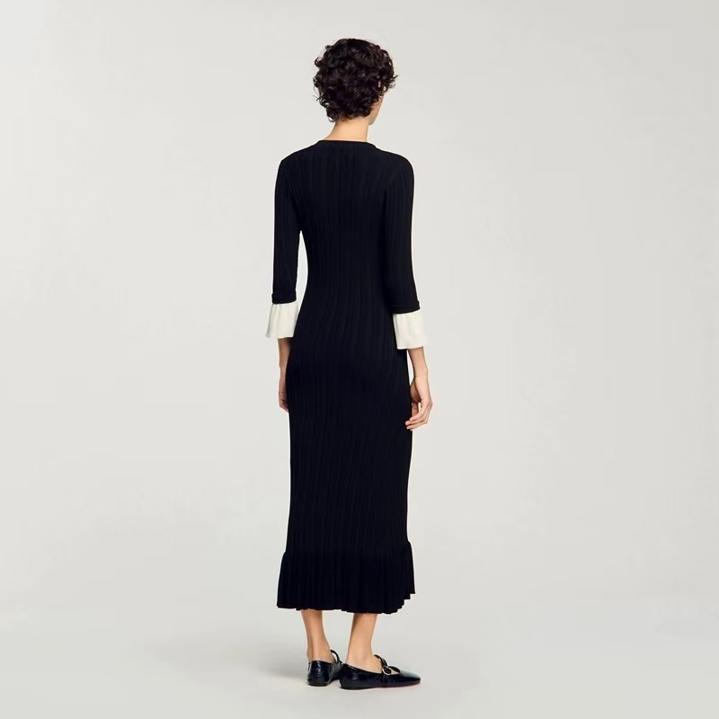 Sandro Black V-neck Flared long sleeves Long knitted Dresses