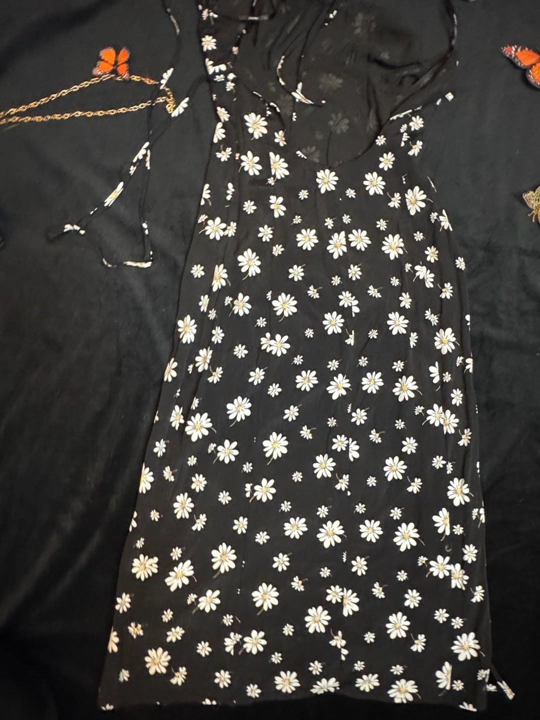 Black Daisy Print Spaghetti Strap Maxi Dress with Front Slit