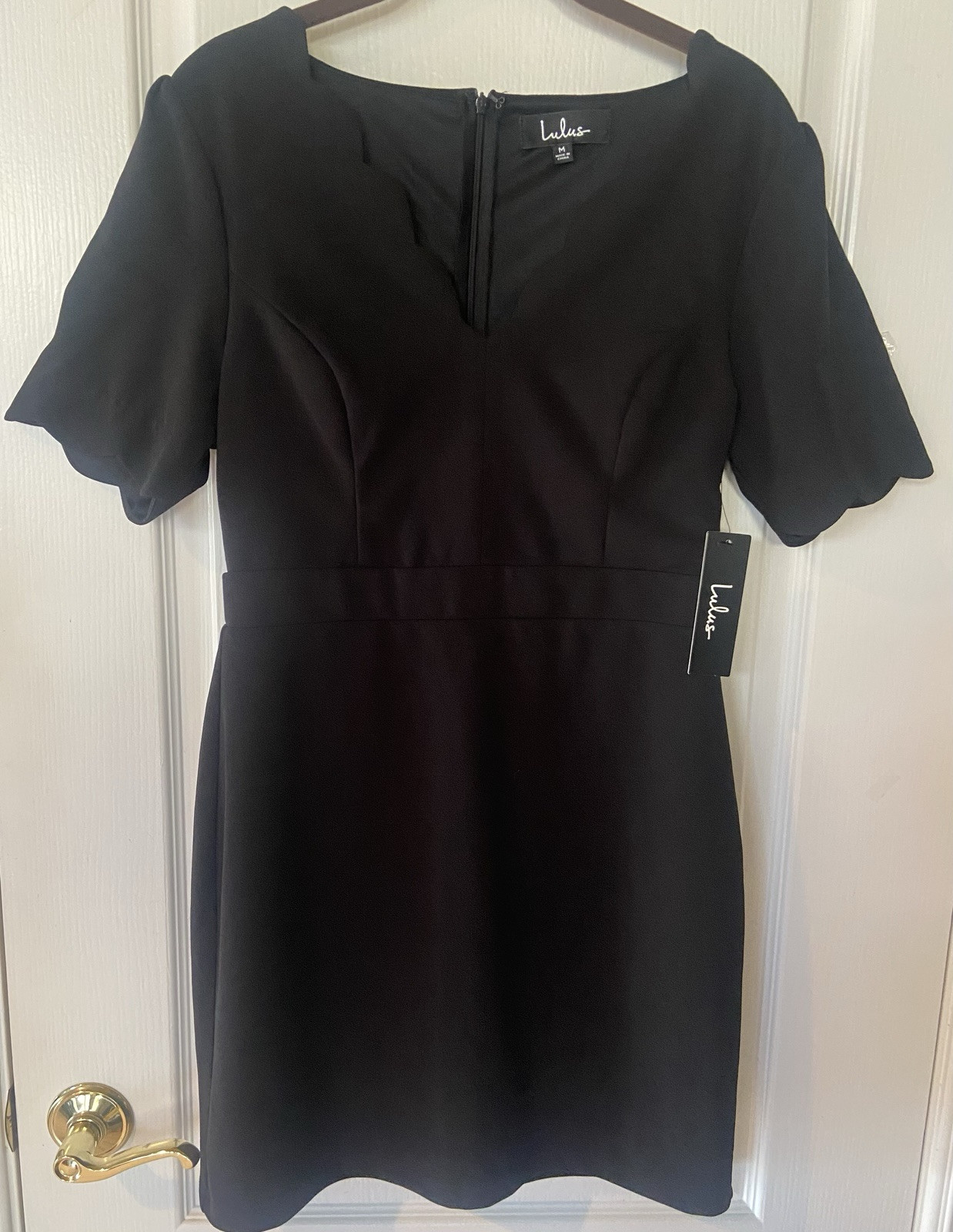 NWT LuLus Truer Words Black Scalloped Short Sleeve Bodycon Dress Size Med NWT