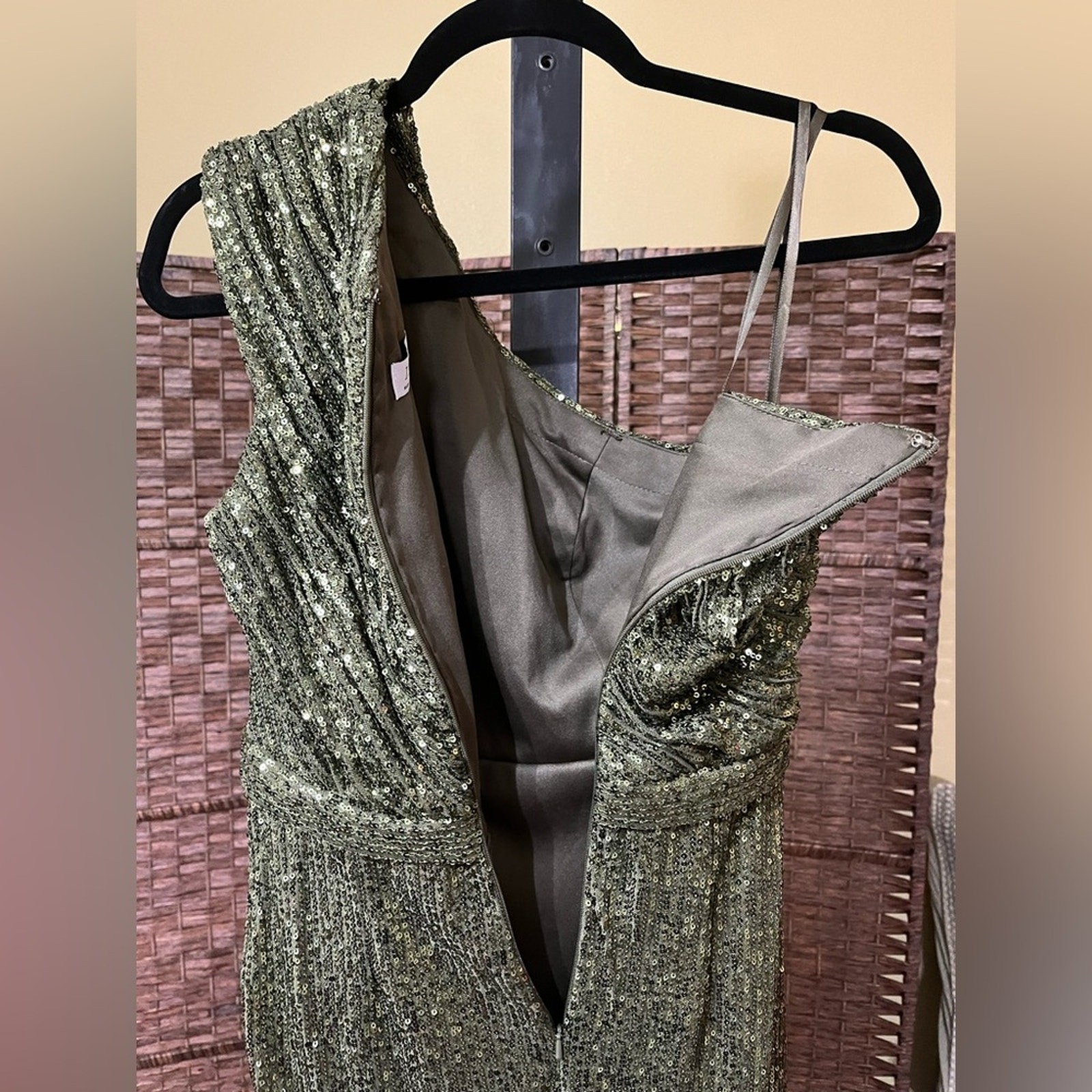 New MAC DUGGAL Dark Green Sequined Ruched One-Shoulder Gown – 26694 – Size 6