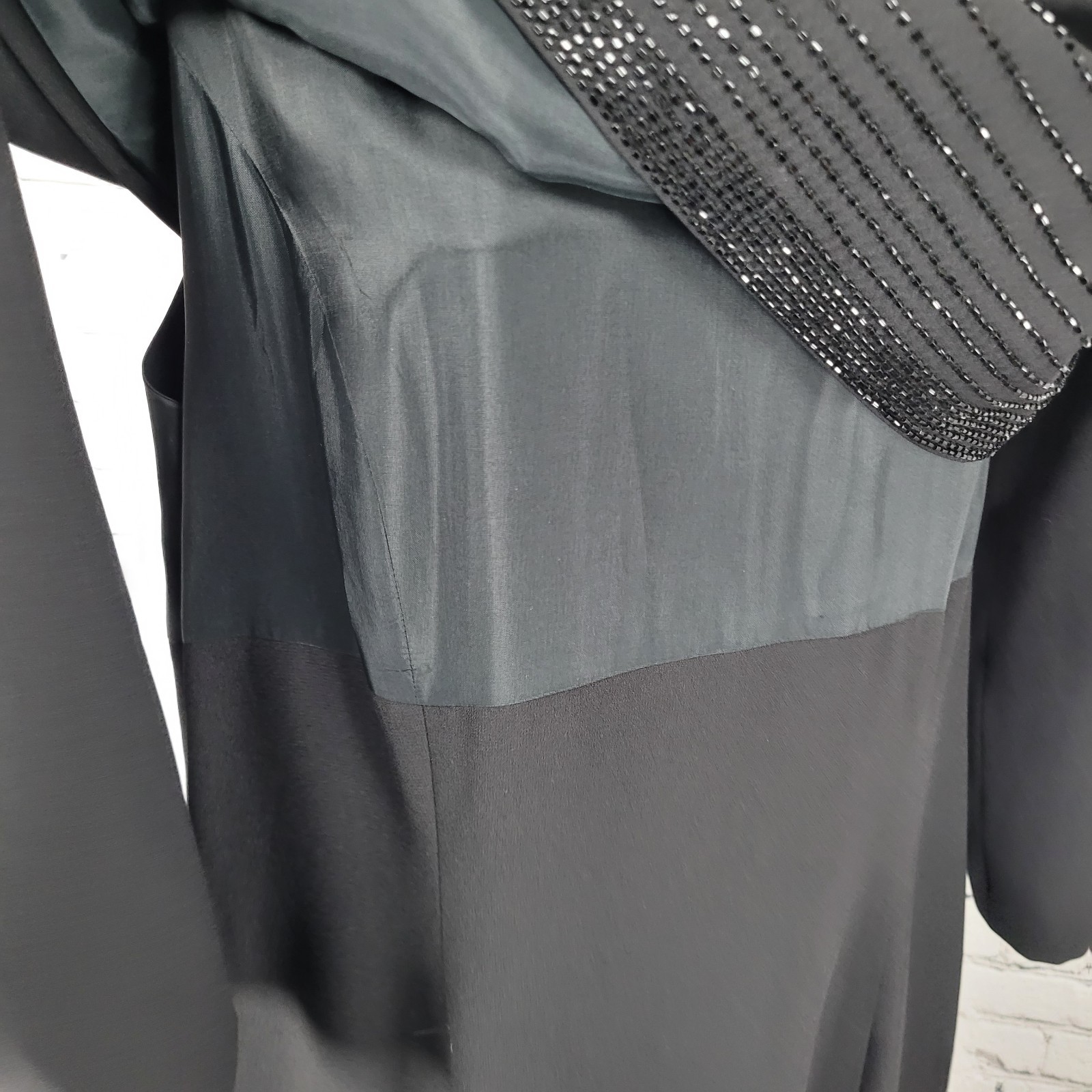 VTG Rimini Black Long Sleeve Beaded Buttoned Back Slit Jacket Dress Size 14