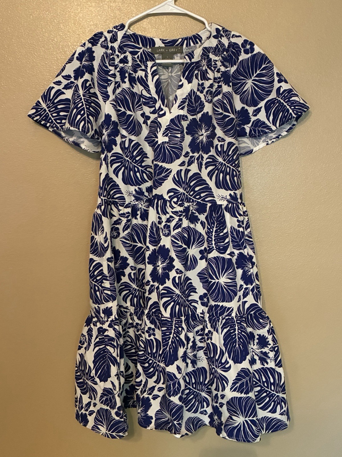 Lark + Grey Blue Tropical Floral Flutter Sleeve Tiered Midi Dress Size L