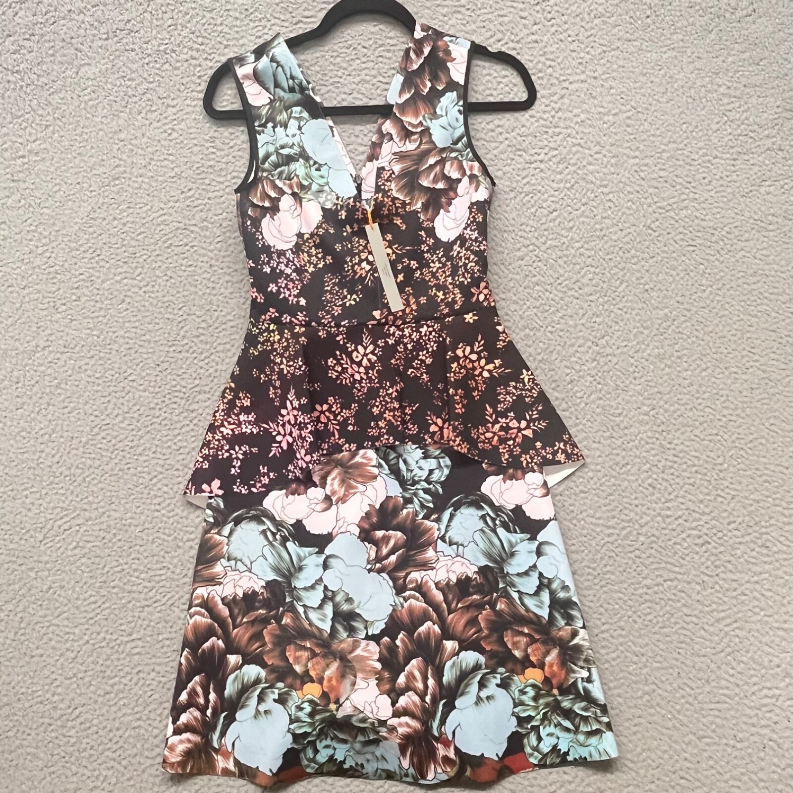 Clover Canyon Dress Womens M Abstract Floral Peplum V Neck Sleeveless Neoprene