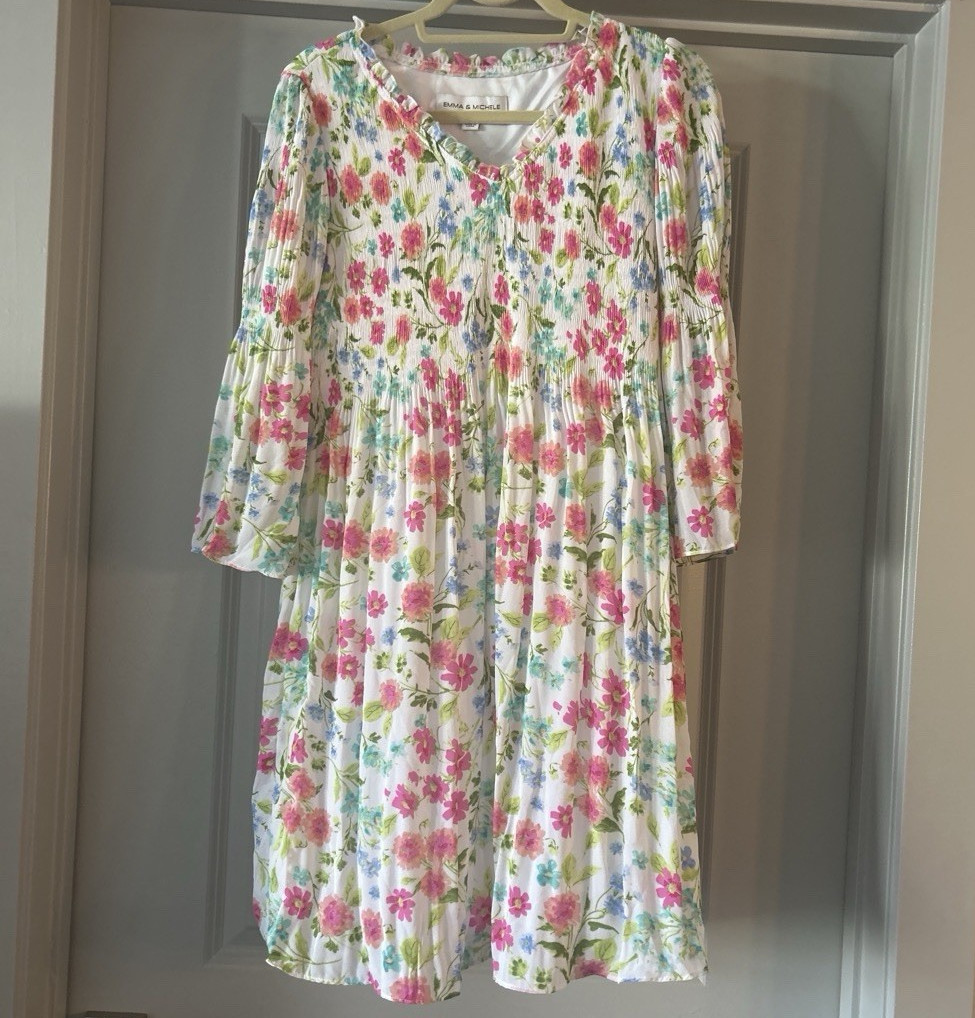 EMMA & MICHELE Women’s M White/Pink/Green/Blue Floral V-Neck Smocked Ruffle