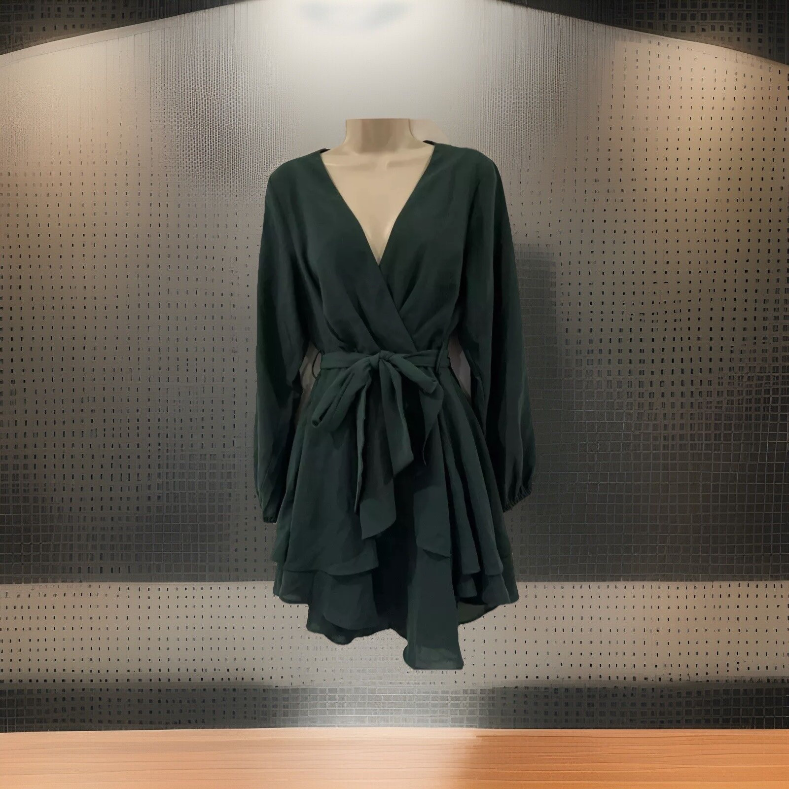 🍂✨ Elegant Emerald Wrap Dress 🌿 Long Sleeve Belted Mini – Size S✨🍂