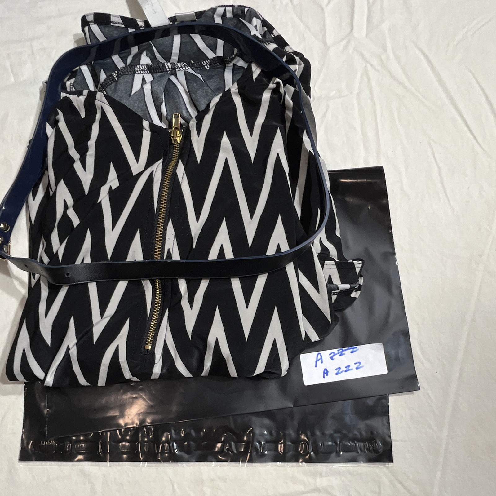 Tacera Womens PXL Petite Black White Chevron V-Neck 3/4 Shift Knee Pockets