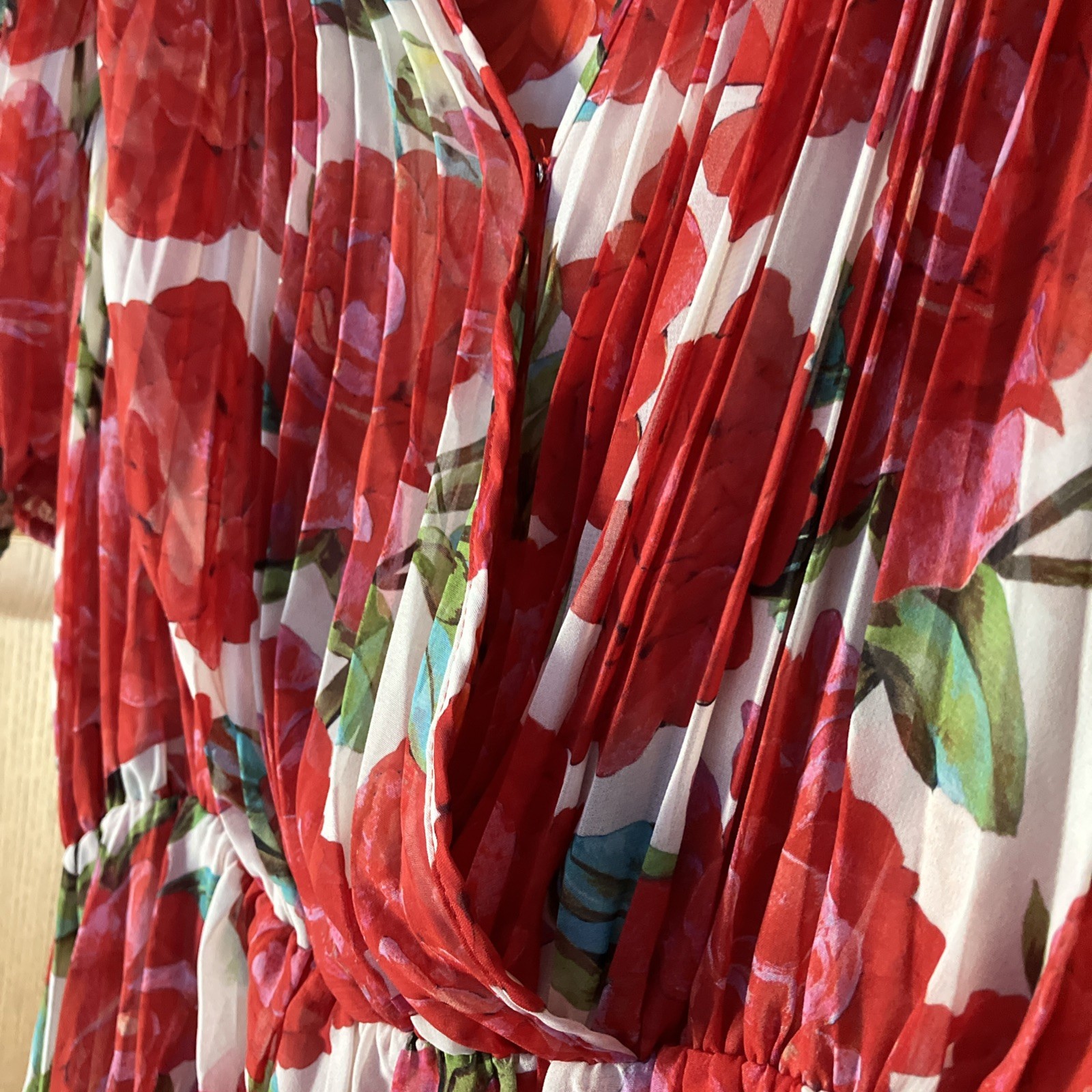 NWT The Kooples Red Floral Roses Pleated Midi Dress Handkerchief Hem Sz 2 PRETTY