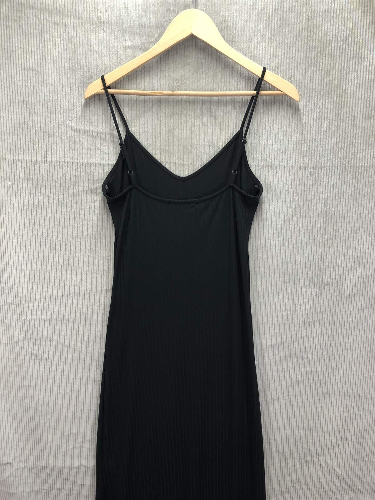 Absolutely Love It Maxi Dress Size Medium Black Ribbed Spaghetti Straps NWT