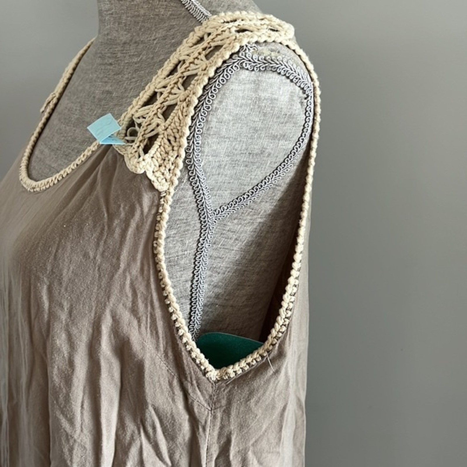 Umgee size L tan and cream sleeveless dress. Beach vibes bohemian lounge wear