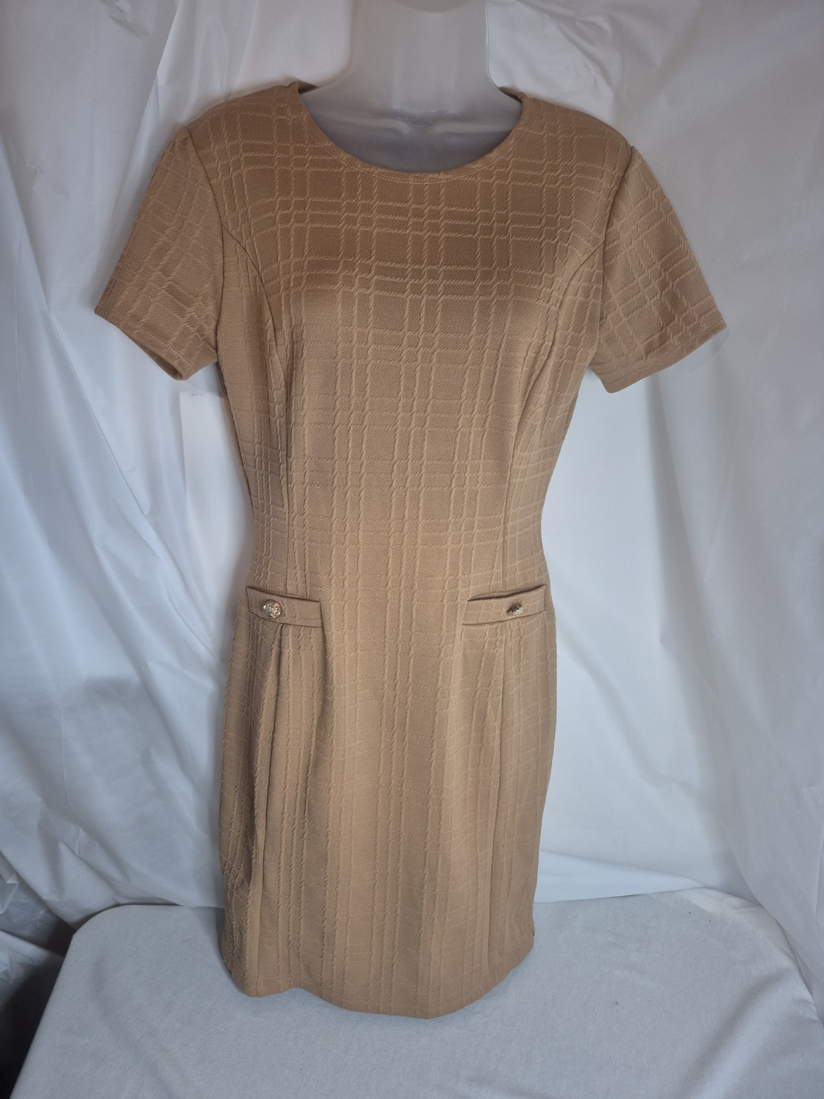 Womens Size 6 Luxury Style Brown Tan Business Casual Slim Fit Stretchy Dress
