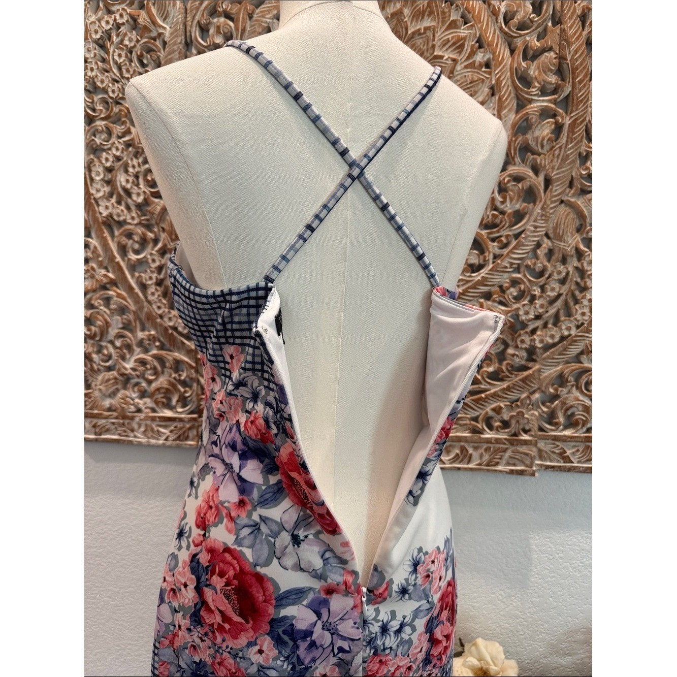 Guess Bodycon Mini Dress Floral & Gingham, Spaghetti Straps- size 10