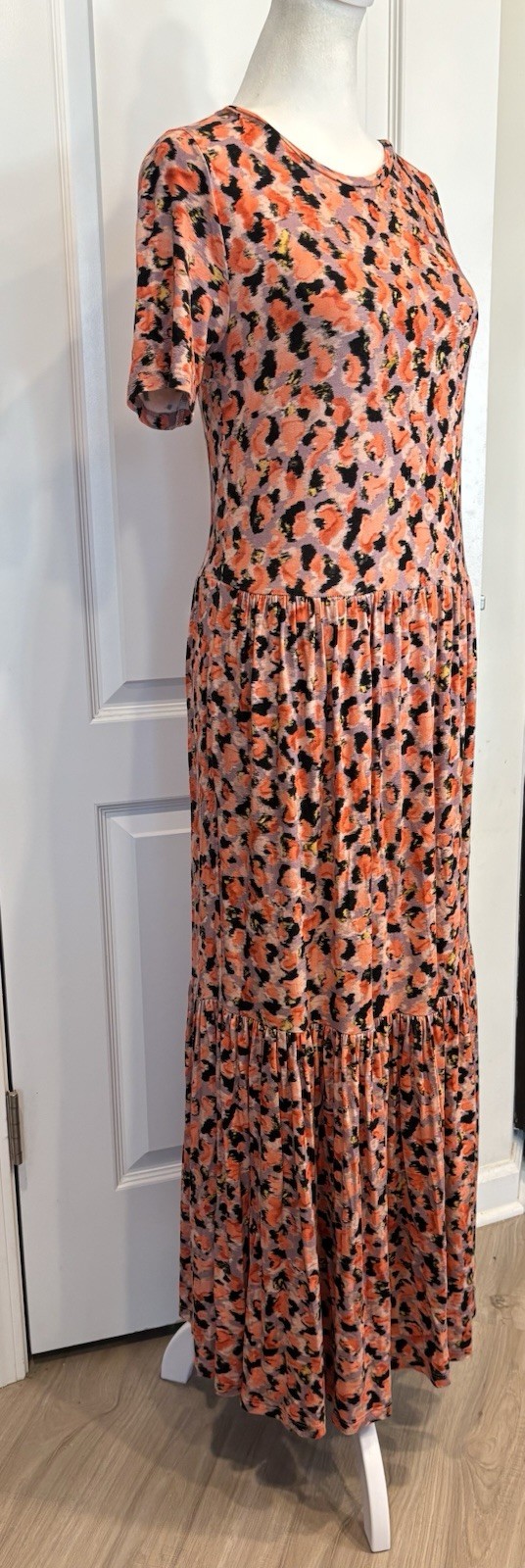 SAINT + SOFIA Greenwich Maxi Dress US 4 Confetti Petal Print Tiered Boho Capsule