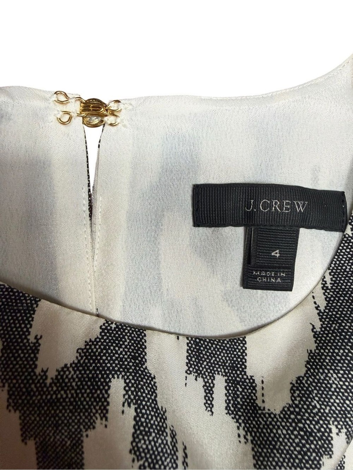 J. Crew Gray and White Printed Short-Sleeve 100 % Silk Dress