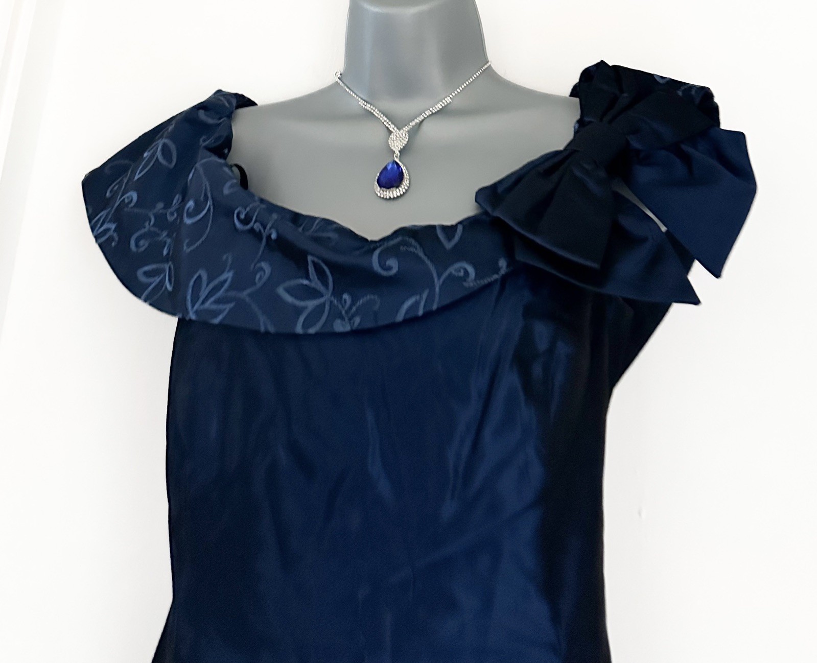 Chou Chou midnight blue embroidered/bow detail occasion long evening dress 14