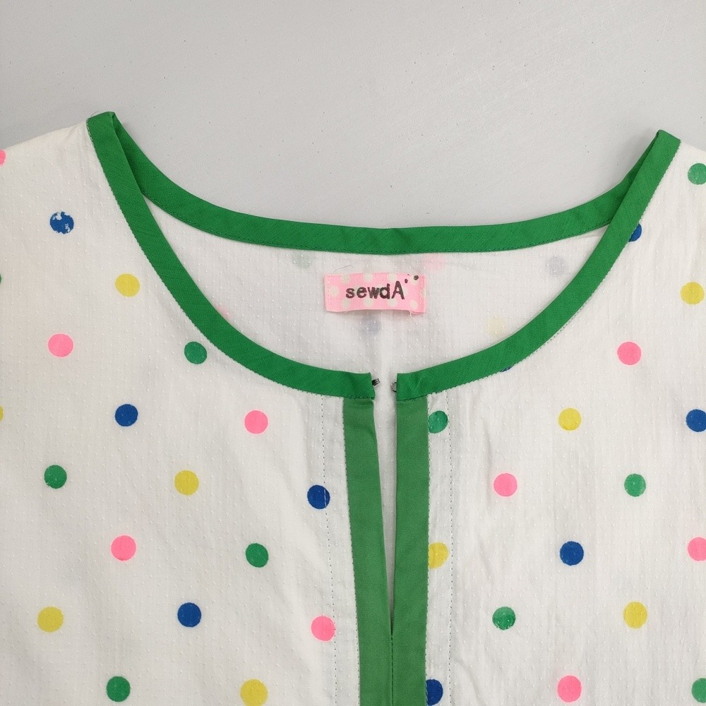 sewdA Dot Pattern Hand-Printed Cotton Made in Japan dress White green 6-0410S△