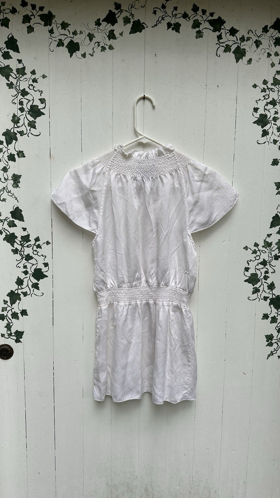 Y2K Business Casual CottageCore White House Black Market 100% Silk Sinched Top