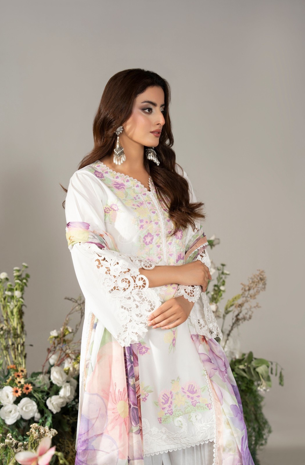 Karma Collection 3 Piece Stitched Embroidery Suit – KC-1586-Pink White