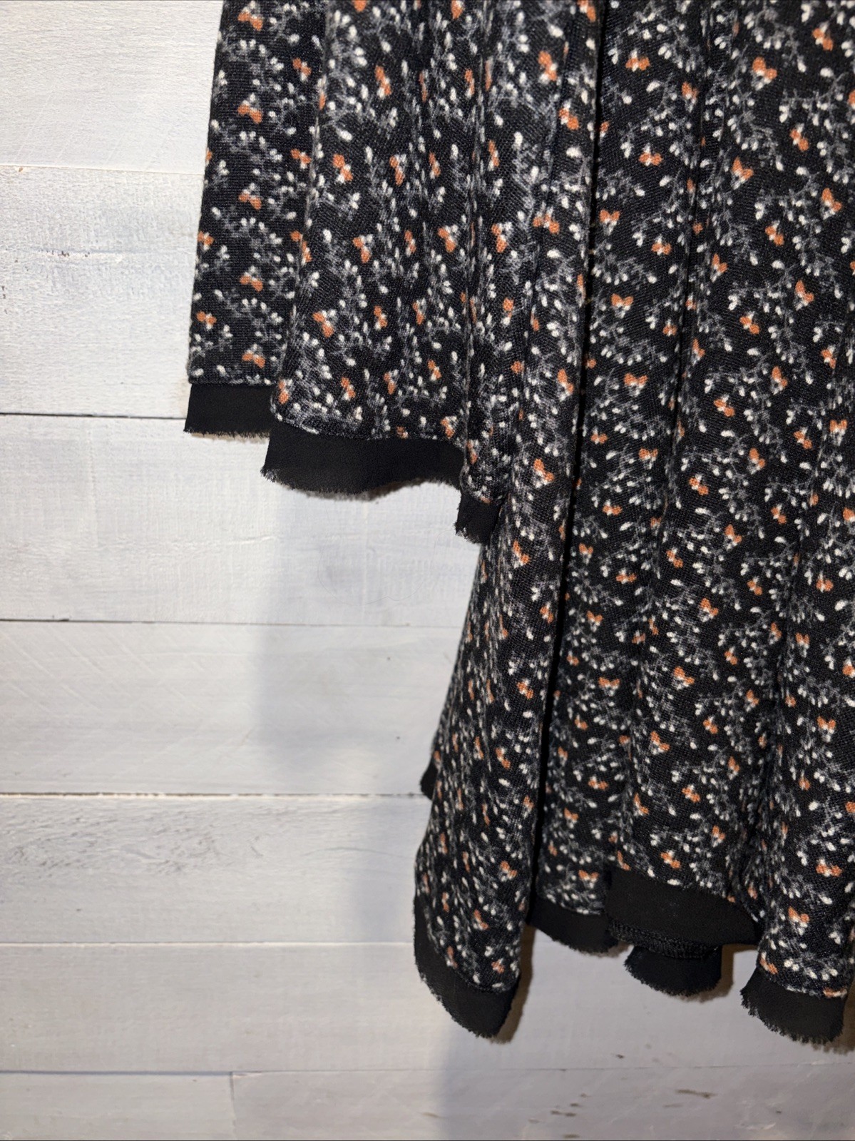 Hem & Thread Women’s Black Round Neck Long Sleeve Floral Dress Sz L