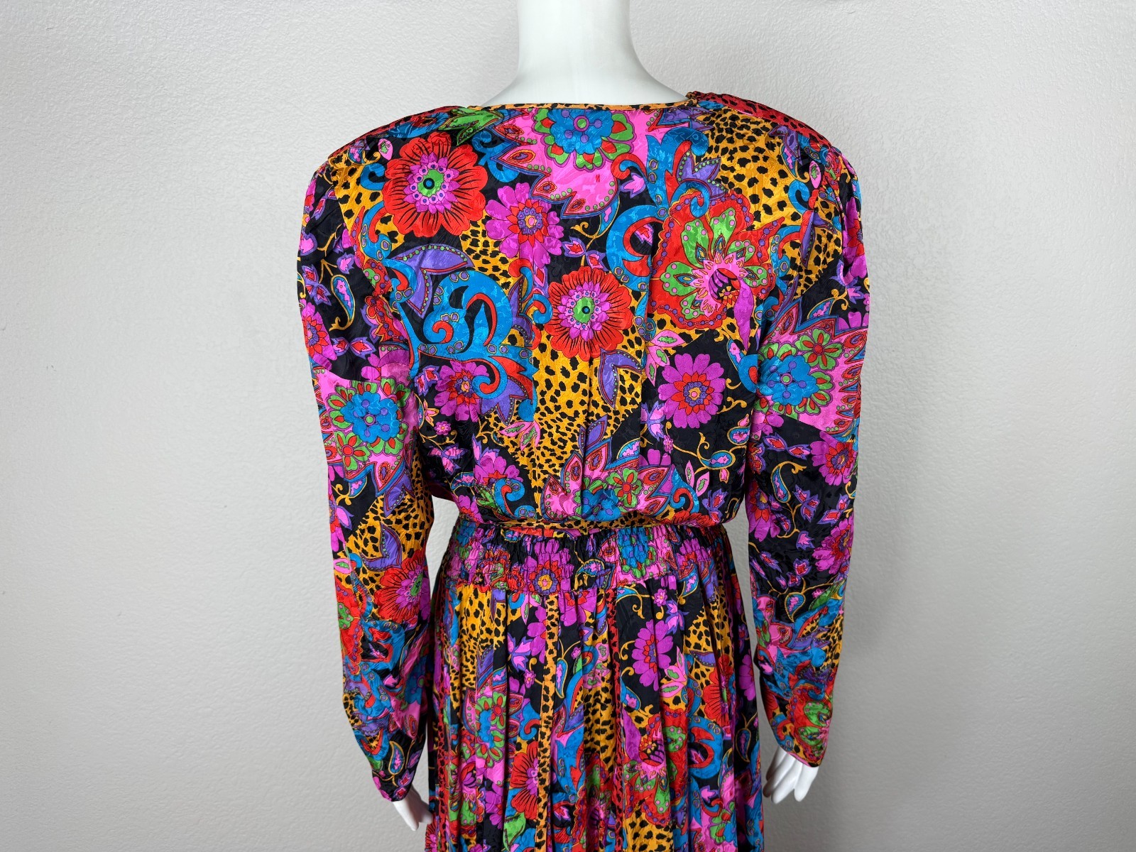 DIANE FREIS ORIGINAL Dress 100% Silk Vivid Multi Print with Tie Small? – NTSF