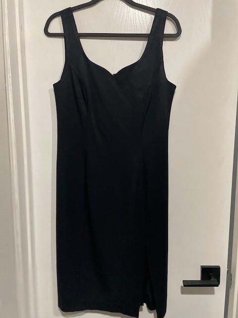 Lois Snyder Dani Max Dress Size 10 Black Sleeveless Sweetheart Neckline