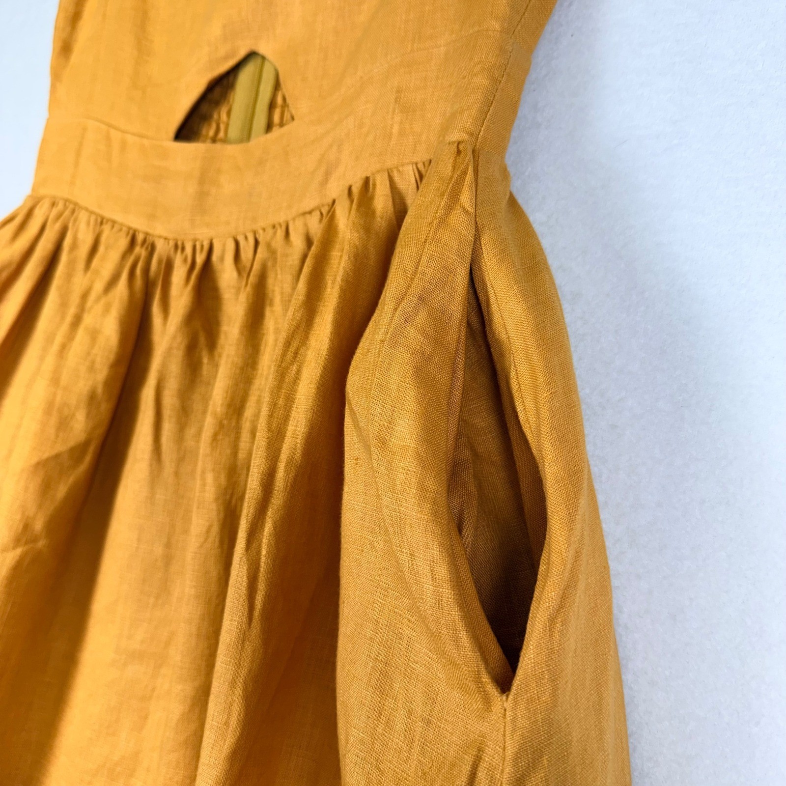 VTG DISSH Harper 100% Linen Cutout Smocked Back Midi Dress Wmns 4 Coastal Boho