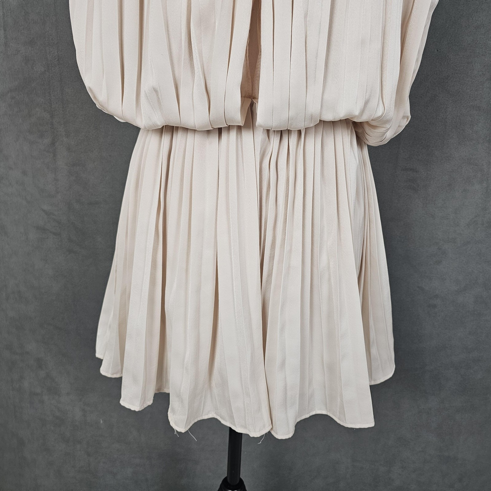 Hausen Dress Womens Medium Beige Pleated Sleeveless Blouson Mini Party Dressy