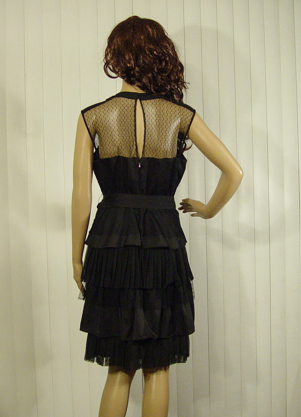 NWT MAX&CLEO MSRP $168 Size 6 BLACK LACE DRESS SEE THRU SHOULDER 6 LAYERS$59.95