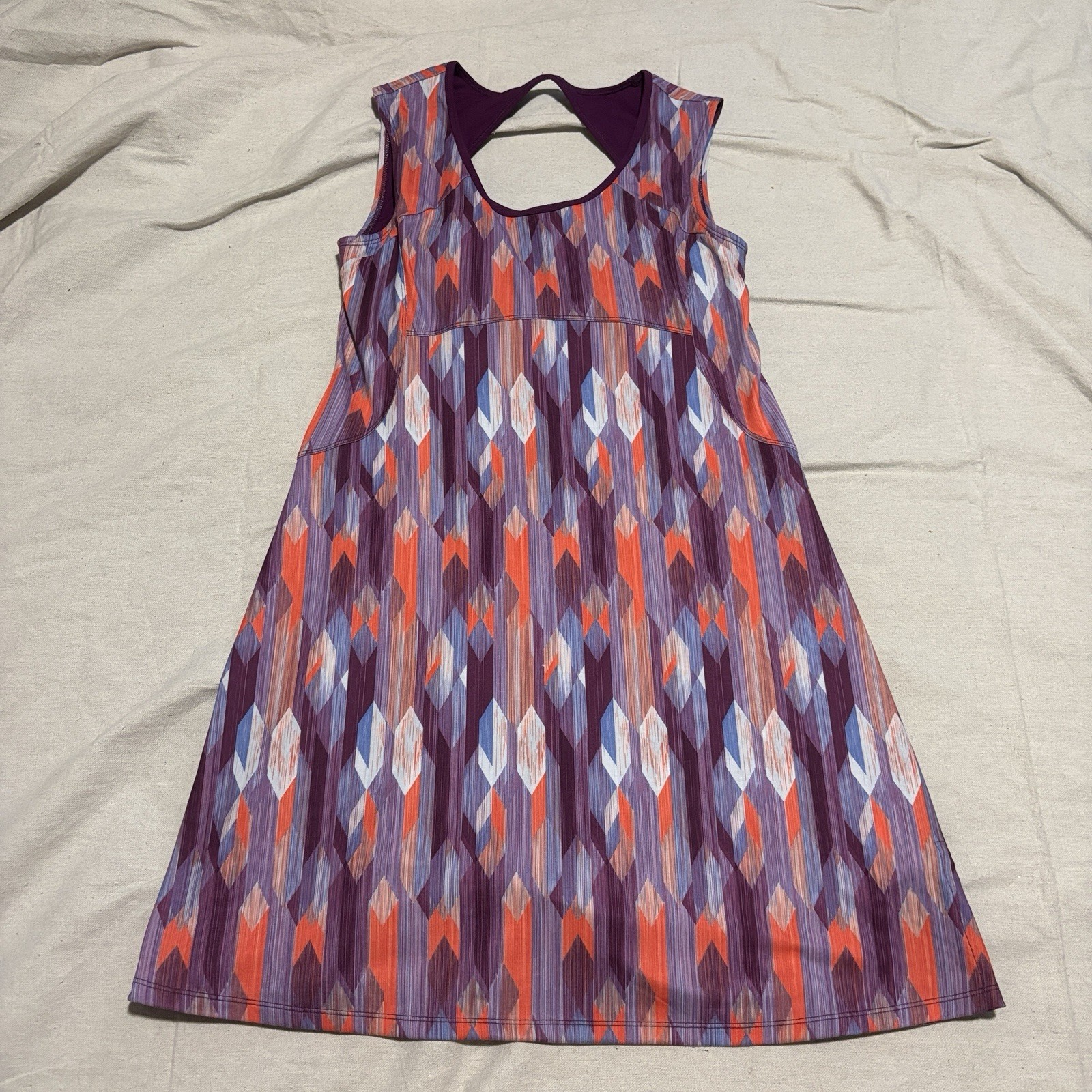 Prana Calico Athletic Dress Grapevine Gemstone Open Back Shelf Bra Pocket Size L