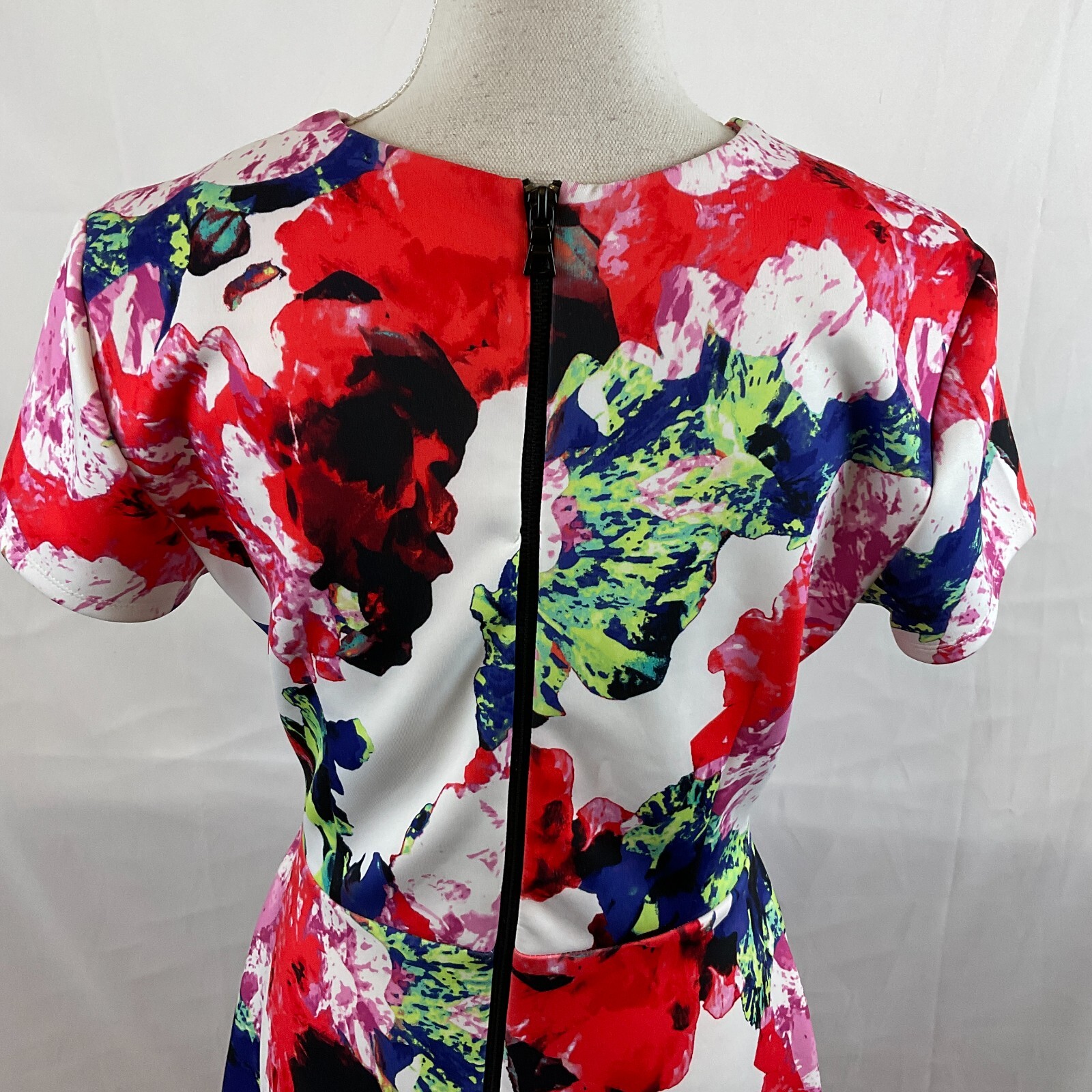 Milly Design Nation Dress A-Line 10 White Red Purple Blue Green Abstract